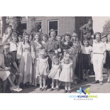 Pannerden Bevrijdings feest augustus 1945 Coll.J.van Ingen
